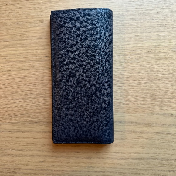 Prada Portaf. Vertical Wallet - Picture 2 of 4